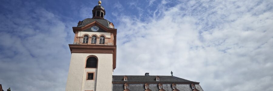 Auf dem Bild ist die Schlosskirche Weilburg zu sehen